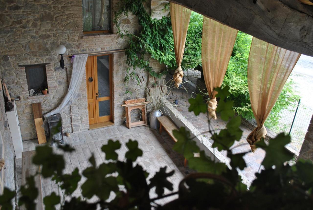 Agriturismo Petrarosa Neviano degli Arduini Exterior photo